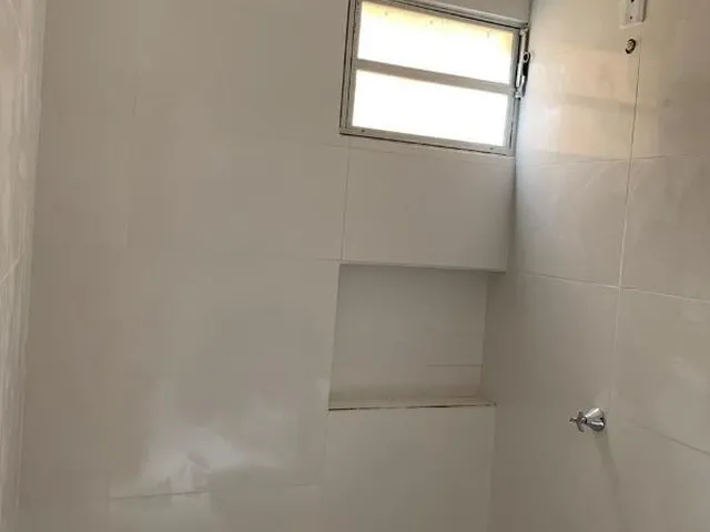 Imagem 7: Casa à venda no Centro-sul de Várzea Grande-MT: 2 quartos, 1 sala, 1 banheiro, 2 vagas