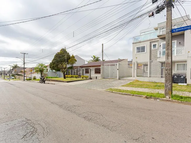 Imagem 5: Casa em Condomínio para Venda em Curitiba / PR no bairro Xaxim