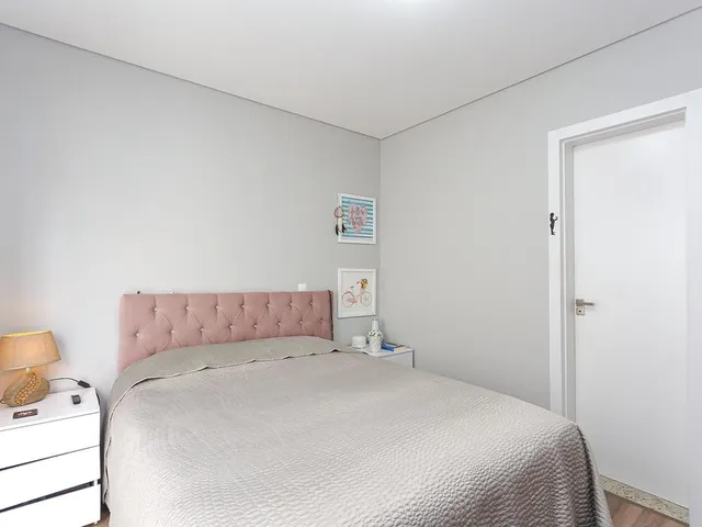 Imagem 2: Casa em Condomínio para Venda em Curitiba / PR no bairro Xaxim
