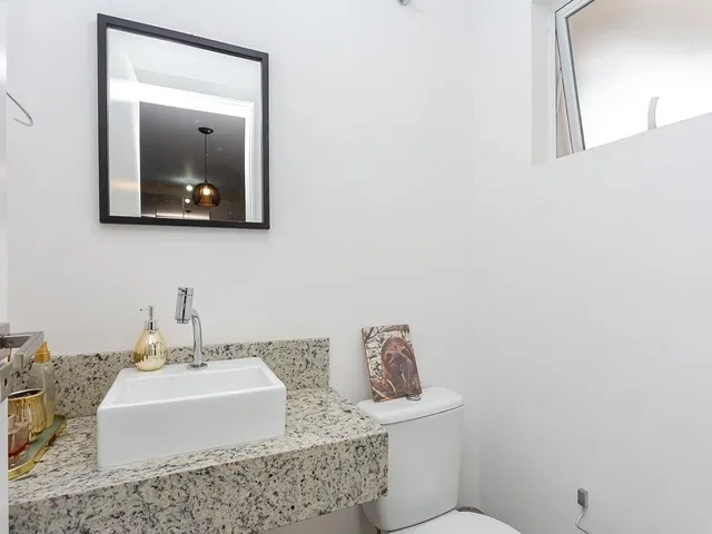 Imagem 14: Casa em Condomínio para Venda em Curitiba / PR no bairro Xaxim
