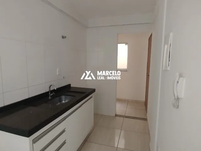Imagem 9: Vendo Excelente Apartamento no 1º Andar do Edifício Cíntia – Candeias