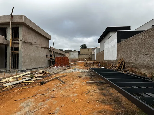 Imagem 4: Lote a venda na rua 12 do Vicente Pires com 10 mt de frente , 42 mt de fundos e 420 mt