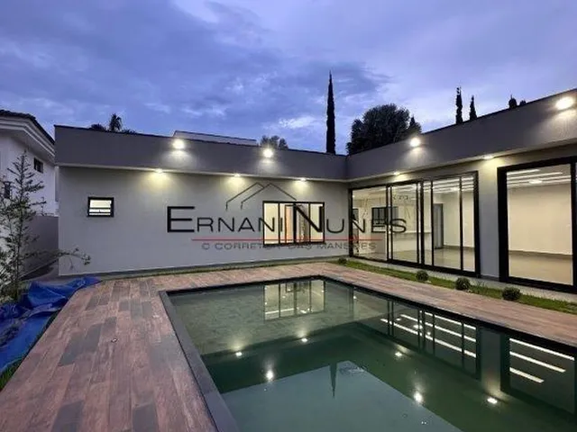 Imagem 9: Casa em Arniqueira Composta por 4 suítes 6 banheiros lote 800 mt e lazer