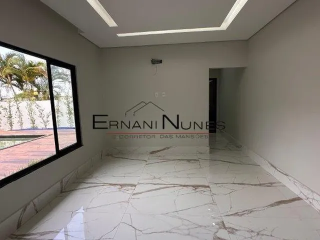 Imagem 2: Casa em Arniqueira Composta por 4 suítes 6 banheiros lote 800 mt e lazer