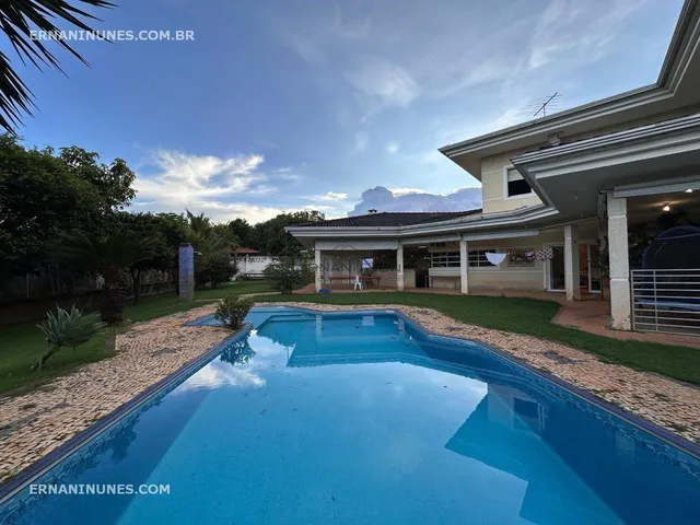 Imagem 2: CASA PARK WAY QD 1 COMPOSTA POR 6 QUARTOS COM 5 SUÍTES, 3 SUÍTES COM CLOSETS