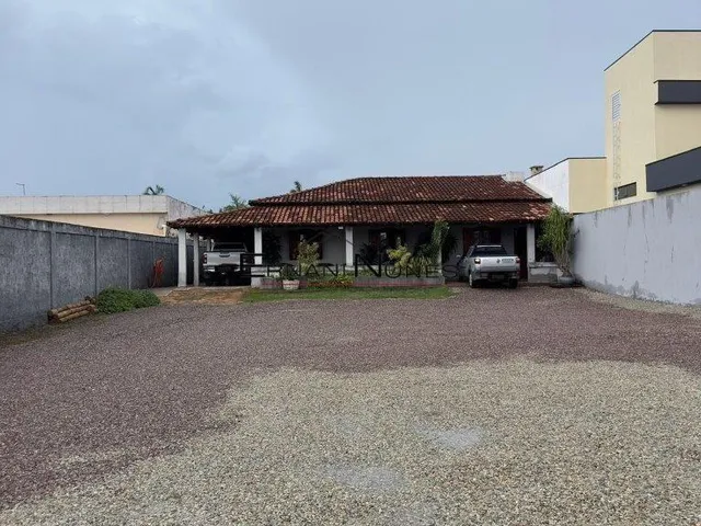 Imagem 3: Casa Vicente Pires Rua 10 composta por 3 quartos 1 suíte 3 banheiros lote de 800 mt e
