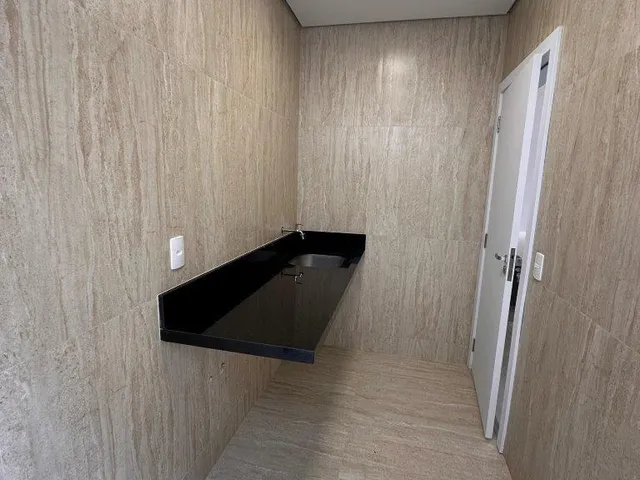 Imagem 7: Maravilhosa casa na Rua 10A Com portaria 24h, 4 suítes acabamentos Premium