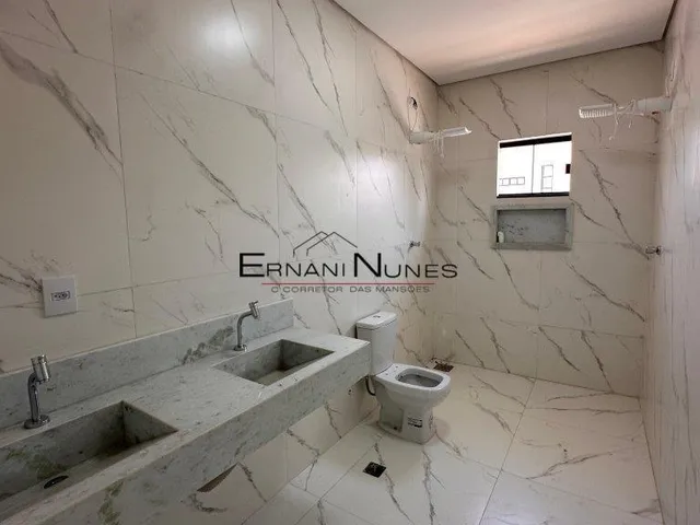 Imagem 2: Casa Vicente Pires Composta por 4 suítes 5 banheiros lote de 300 mt e lazer NÃO FINANCIA