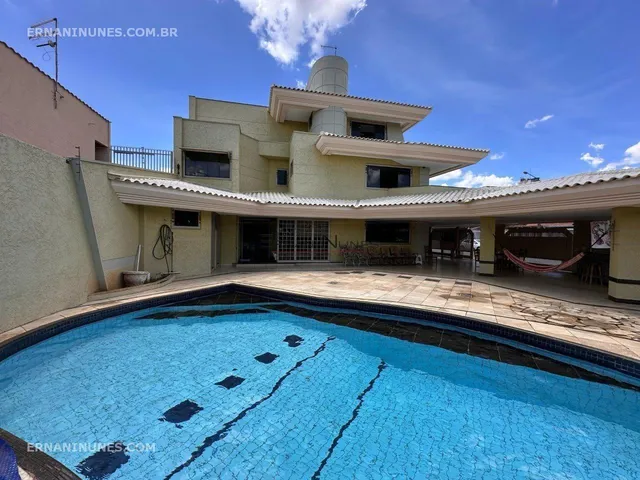Imagem 3: Casa no Guará II Qe 15, 5 Quartos 4 Suítes, São 2 Lotes Cozinha Ampla com Armarios