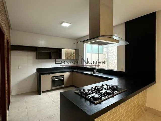 Imagem 4: CASA EM Arniqueira 3 SUÍTES LAZER COMPLETO alto padrão estilo americano, próximo ao