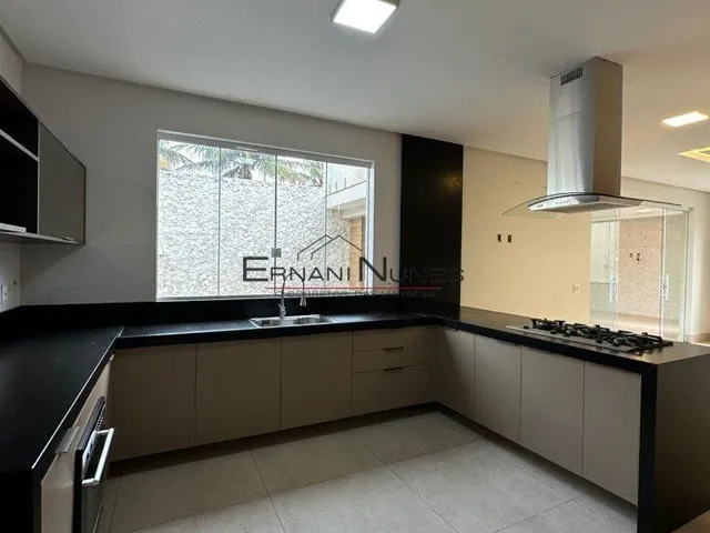 Imagem 2: CASA EM Arniqueira 3 SUÍTES LAZER COMPLETO alto padrão estilo americano, próximo ao