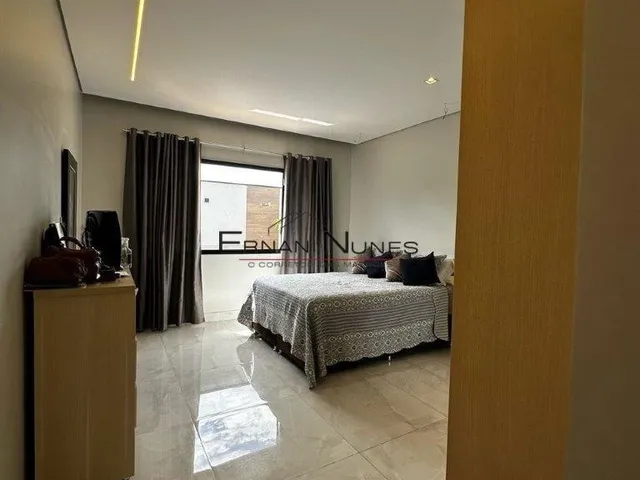 Imagem 16: CASA ARNIQUEIRAS- 3 SUÍTES- LOTE ESCRITURADO- 340 MTS