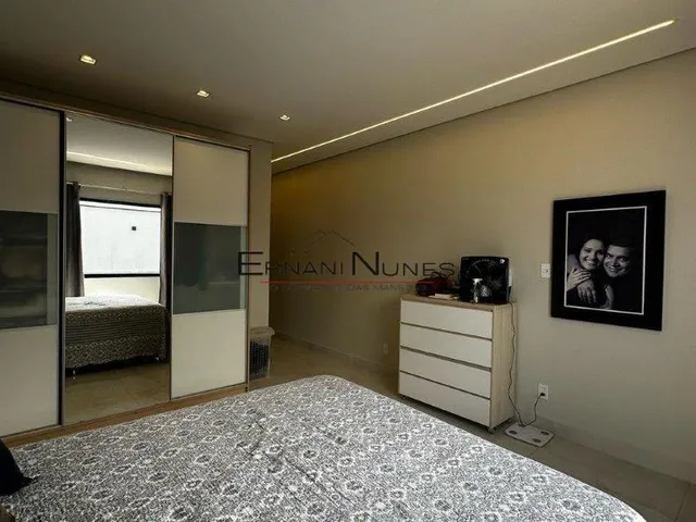 Imagem 10: CASA ARNIQUEIRAS- 3 SUÍTES- LOTE ESCRITURADO- 340 MTS