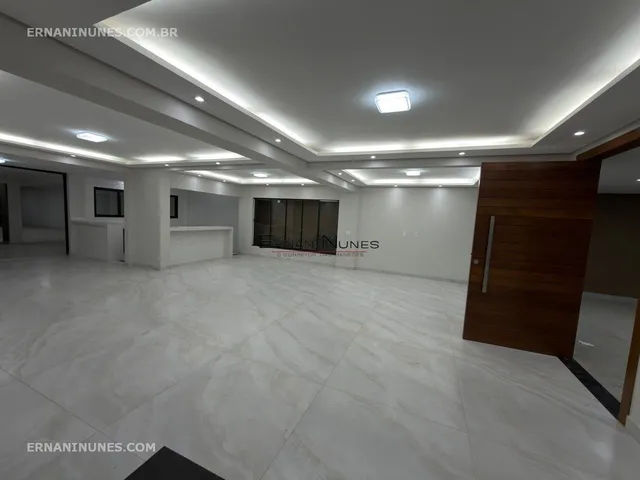 Imagem 5: CASA RUA 06 VICENTE PIRES - 4 SUÍITES - SALÃO DE FESTAS- ACADEMIA