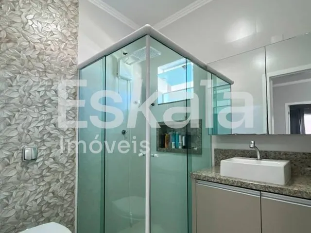 Imagem 3: Casa Semimobiliada Com 01 Suíte + 03 Quartos