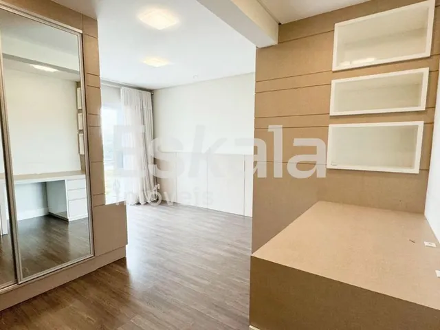 Imagem 3: Apartamento Duplex Semimobiliado Com 03 Suítes