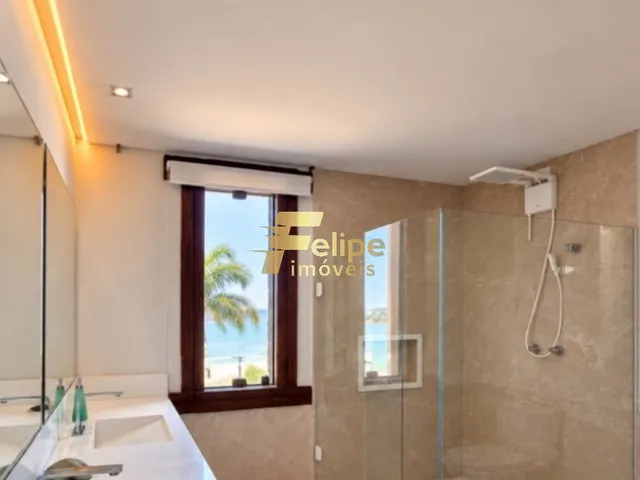 Imagem 2: LINDÍSSIMA CASA PÉ NA AREIA, COM 10 QUARTOS, SENDO 08 SUÍTES, À VENDA PORTEIRA