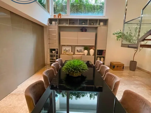 Imagem 4: CASA DE ALTO PADRÃO COM 5 SUÍTES EM ALPHAVILLE 1 COM 770M² DE ÁREA CONSTRUÍDA EM