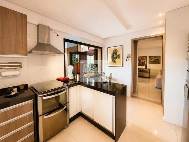 Imagem 4: Apartamento de Luxo à Venda em Belém-PA, Umarizal: 4 Quartos, 3 Suítes, 6 Banheiros, 2