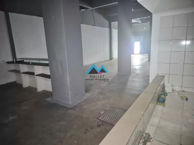 Imagem 5: Loja ampla, com 265 m², para venda e locação no Humaitá