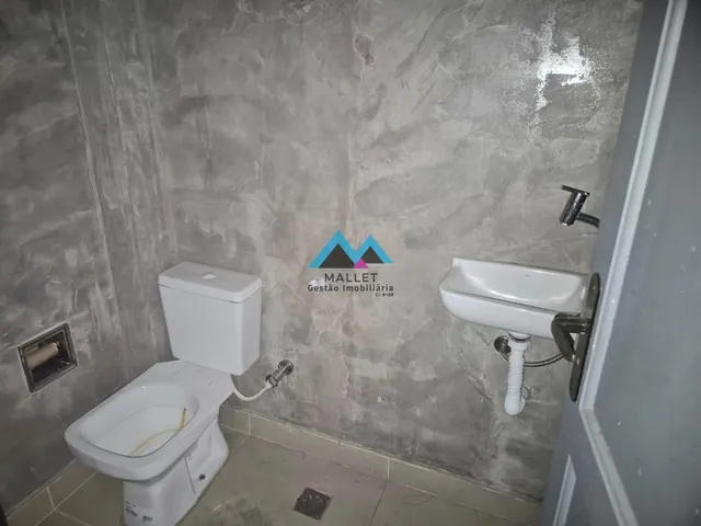 Imagem 4: Loja ampla, com 265 m², para venda e locação no Humaitá