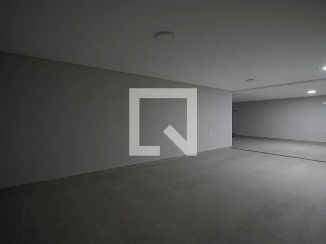 Imagem 9: Localizada no bairro Campestre, esta encantadora casa oferece um espaço de 96 metros