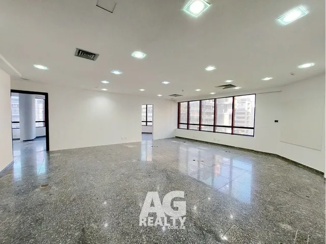 Imagem: Paulista Atrium - Conjunto comercial na