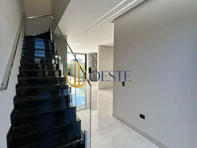 Imagem 15: Sobrado de Alto Padrão com 3 Suítes e Piscina 177m²