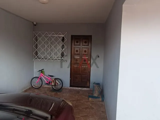 Imagem 3: Casa à Venda com 4 Quartos e Terreno de 600m Próxima à Campo Real e Unicentro