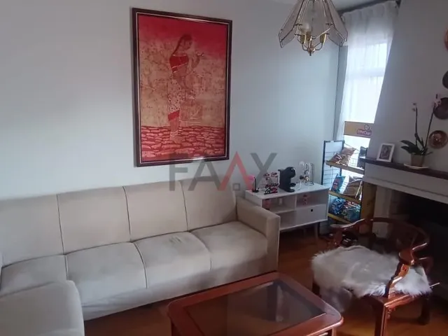 Imagem 5: Casa à Venda com 4 Quartos e Terreno de 600m Próxima à Campo Real e Unicentro