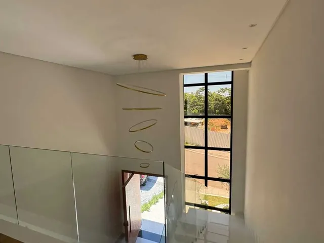 Imagem 9: Casa com 3 dormitórios sendo 3 suítes e 4 vagas de garagem em São José/SC
