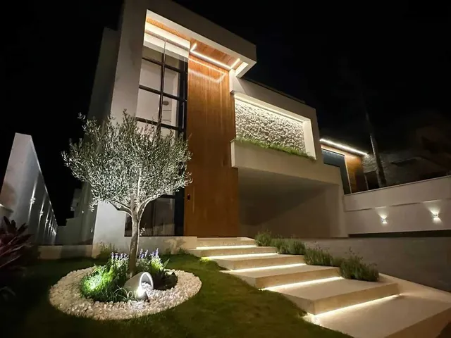 Imagem 16: Casa com 3 dormitórios sendo 3 suítes e 4 vagas de garagem em São José/SC