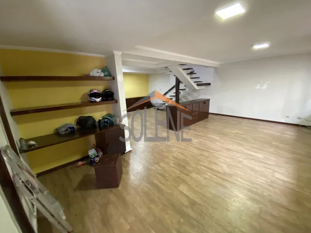 Imagem: A casa possui 3 Dormitórios, 1 Suíte, 4 Banheiros, 4