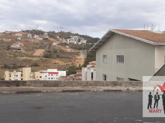 Imagem 2: Terreno À Venda no Bairro Jardim Centenário - Poços de Caldas/Mg