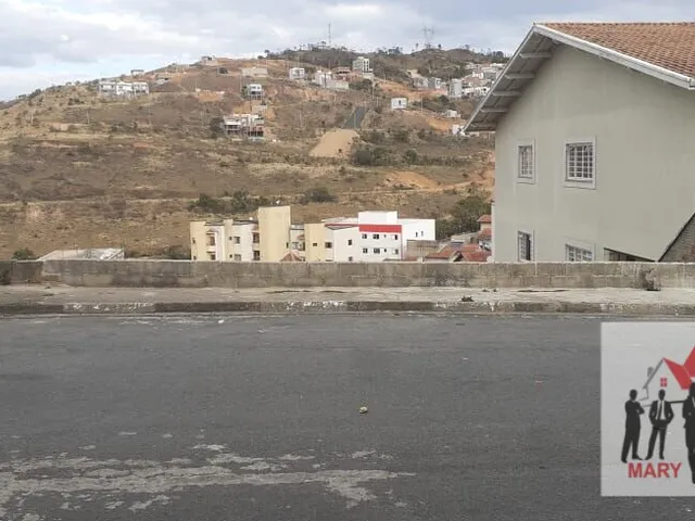 Imagem 3: Terreno À Venda no Bairro Jardim Centenário - Poços de Caldas/Mg