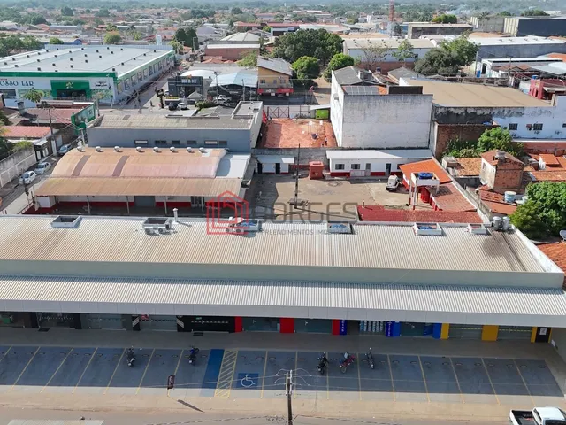 Imagem 7: Galpão Comercial com Amplo Pátio e 2.150m² de Terreno