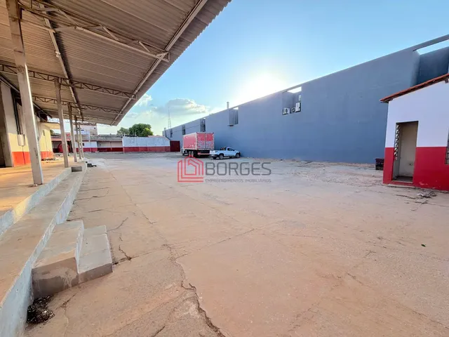 Imagem 5: Galpão Comercial com Amplo Pátio e 2.150m² de Terreno