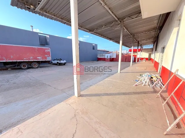 Imagem 13: Galpão Comercial com Amplo Pátio e 2.150m² de Terreno