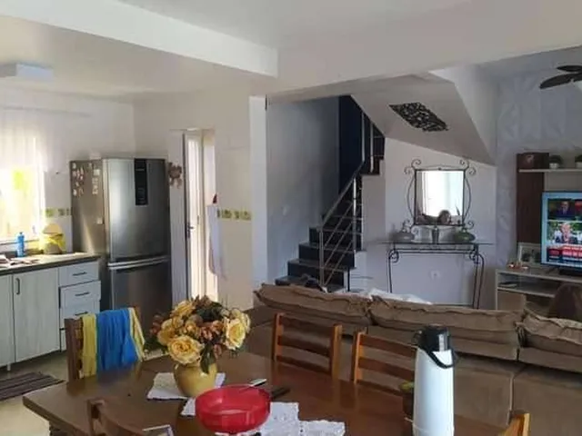 Imagem 8: Sobrado à venda em Guaratuba, BALNEARIO COROADOS, com 3 quartos, 170m²