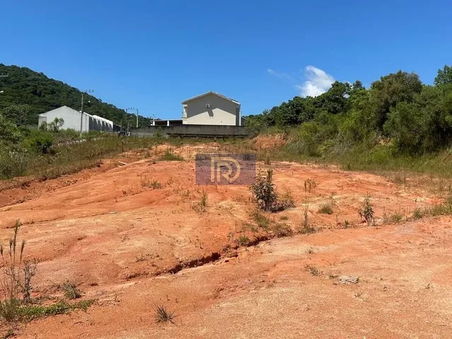 Imagem: Terreno À Venda no Bairro Forquilhas