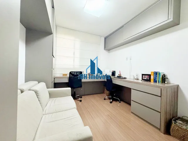 Imagem 2: Apartamento de Luxo 4 Quartos (2 Suítes) de 158M² com 3 Vagas Paralelas À Venda no Castelo