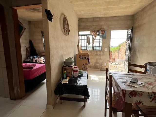 Imagem 2: Casa com grande potencial em lote amplo - Ideal para quem busca espaço e