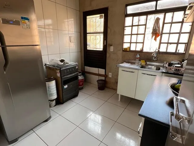 Imagem 12: Casa com grande potencial em lote amplo - Ideal para quem busca espaço e