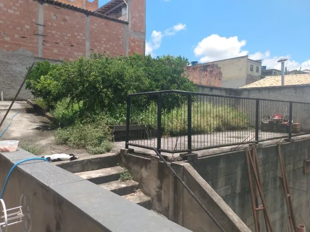 Imagem 6: Excelente oportunidade! Lote de 250 m² totalmente murado, oferecendo privacidade e