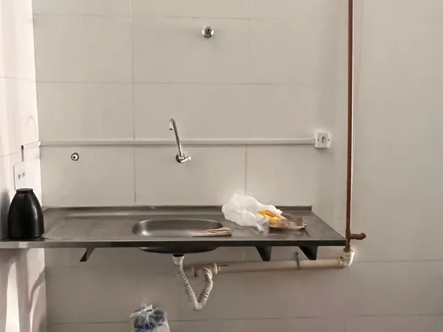 Imagem 3: Oportunidade imperdível! Vende-se um espaçoso galpão comercial com excelente