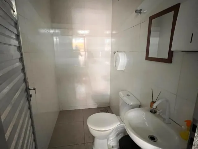 Imagem 8: Oportunidade imperdível! Vende-se um espaçoso galpão comercial com excelente