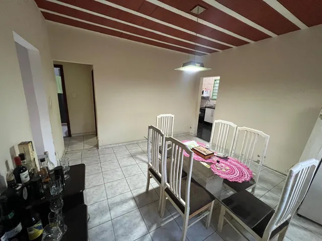 Imagem 14: Linda casa à venda! Não aceita financiamento bancário. Localizada em um bairro