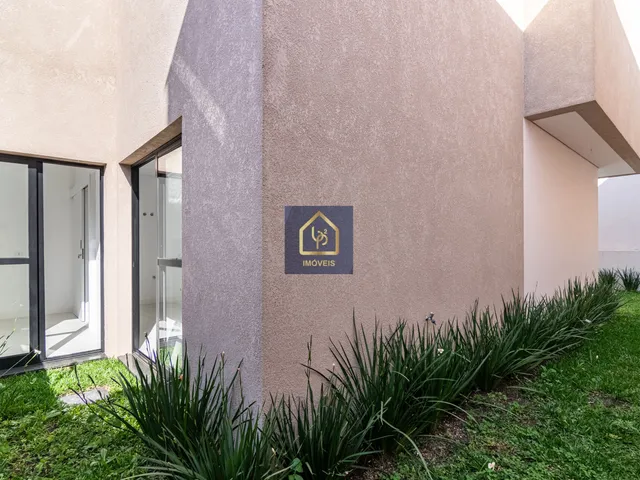 Imagem 2: Sobrado de Alto Padrão com 3 quartos - 1 suite. São 134m² privativos por R$ 850.000 no