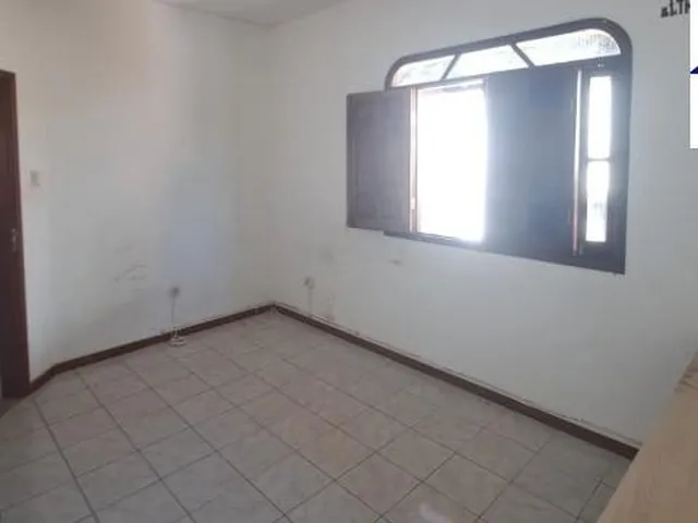 Imagem 11: VENDO Casa Arembepe, Nascente, 446,29 m², 5/4 - 02 Suítes, Sala, Varanda, Área