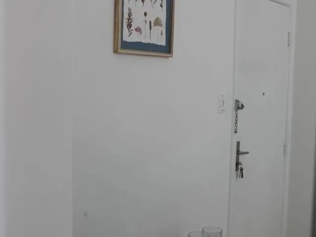 Imagem 2: ALUGO Apto Mobiliado Carnaval 27, Barra, 45 m² Armários, TV , Cama de Casal, Ar Split